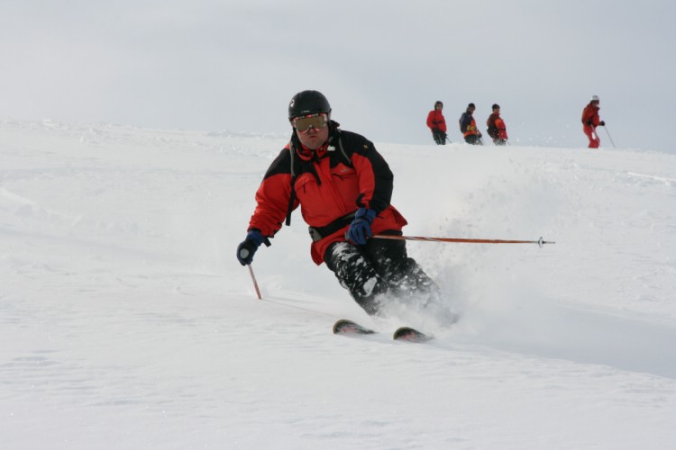 Puder på Vassitjocka. Heliski Riksgränsen 27 april 2009. Foto: Andreas Bengtsson 